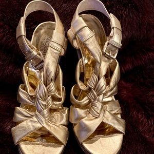 Gorgeous Micheal Kors Metallic Leather Gold Heels